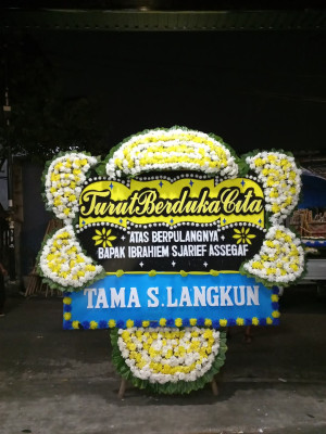 Papan Bunga Duka di Utan